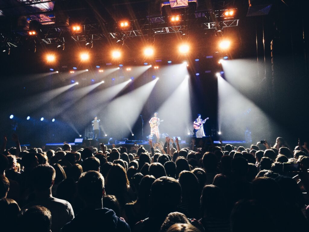 Benefiční koncert v Lucerně: David Koller, Lenka Dusilová, ministr Petr Hladík i ředitelé národních parků